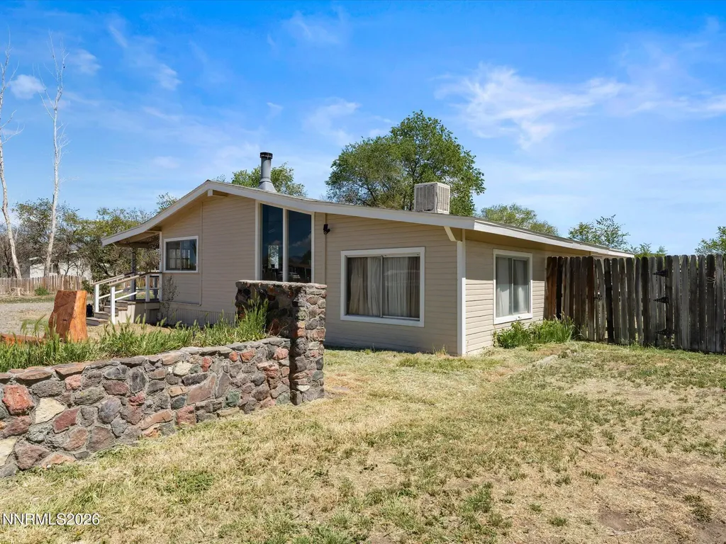 1185 Whipple Tree Fernley NV 89408