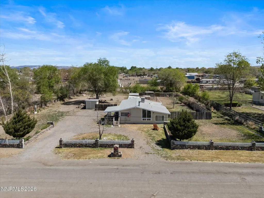 1185 Whipple Tree Fernley NV 89408