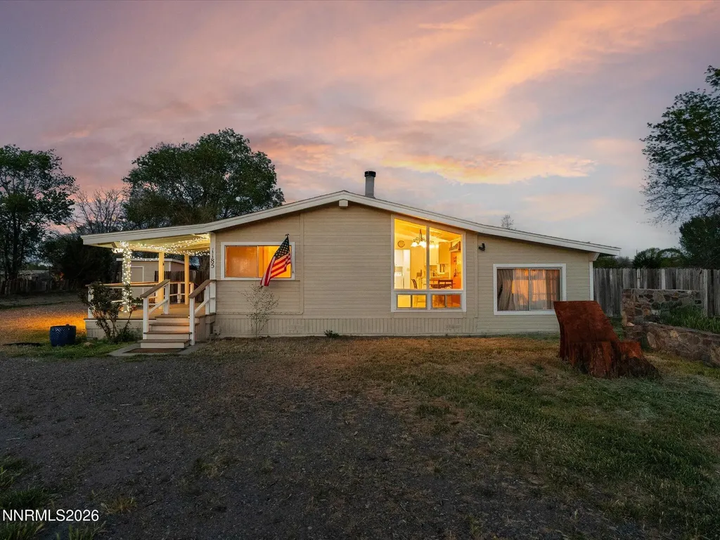 1185 Whipple Tree Fernley NV 89408