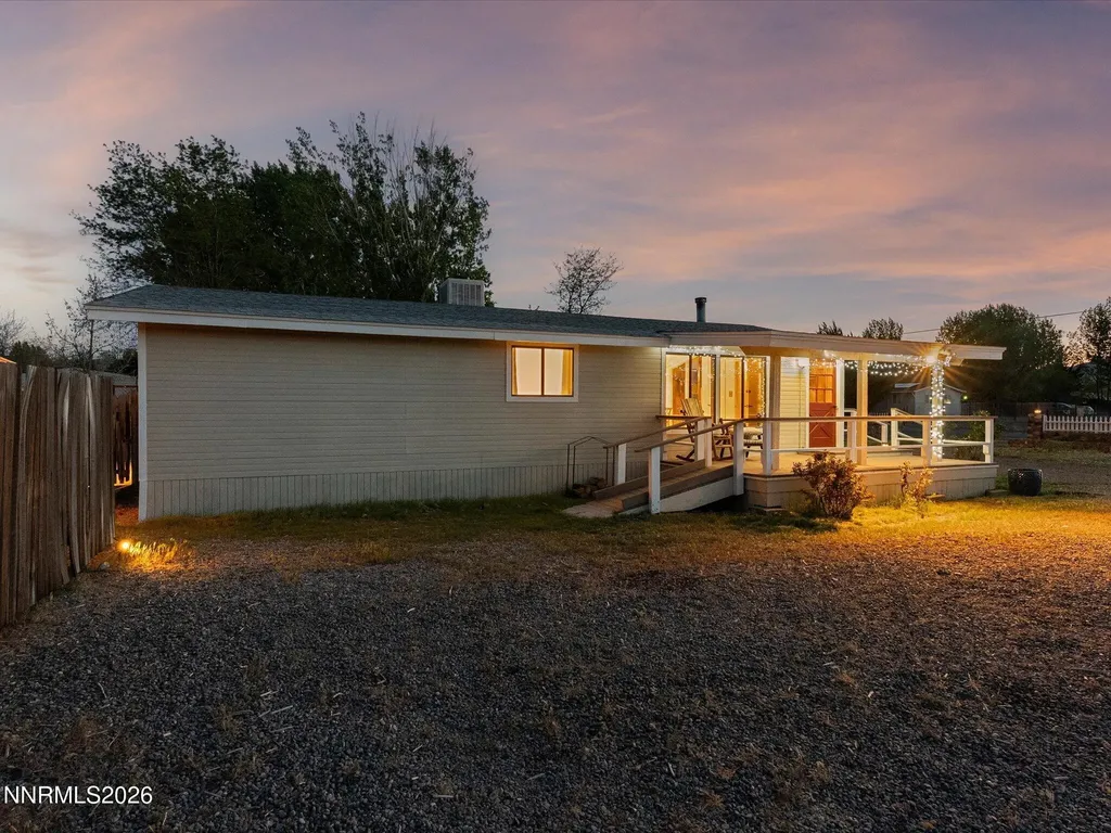 1185 Whipple Tree Fernley NV 89408