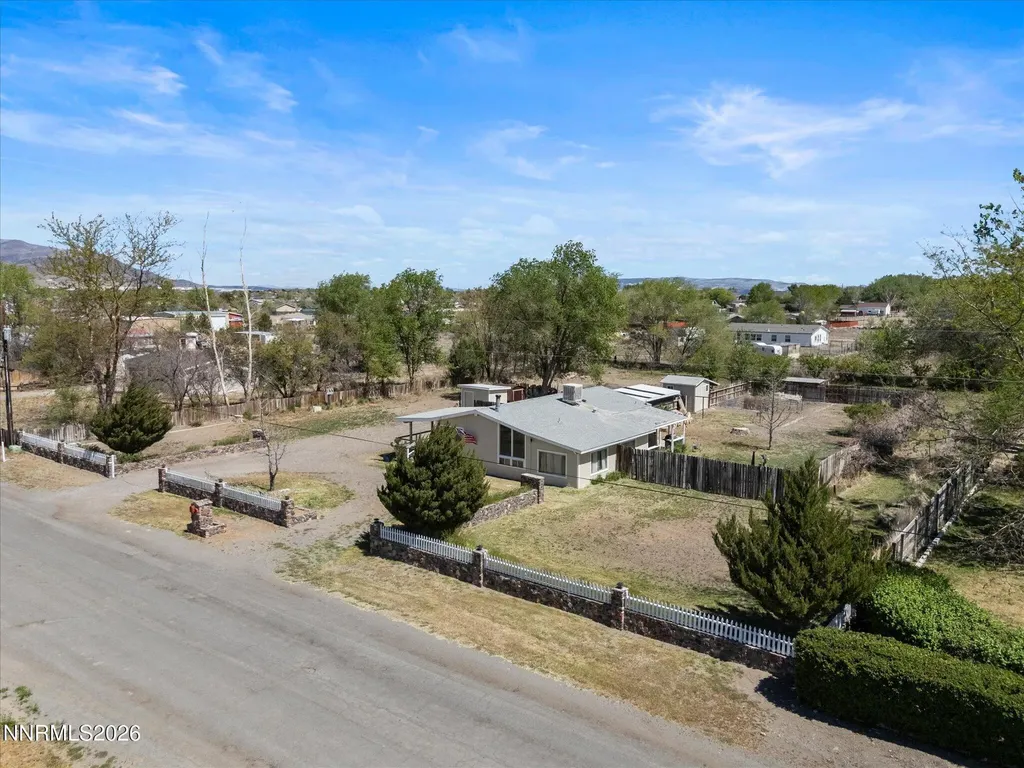 1185 Whipple Tree Fernley NV 89408