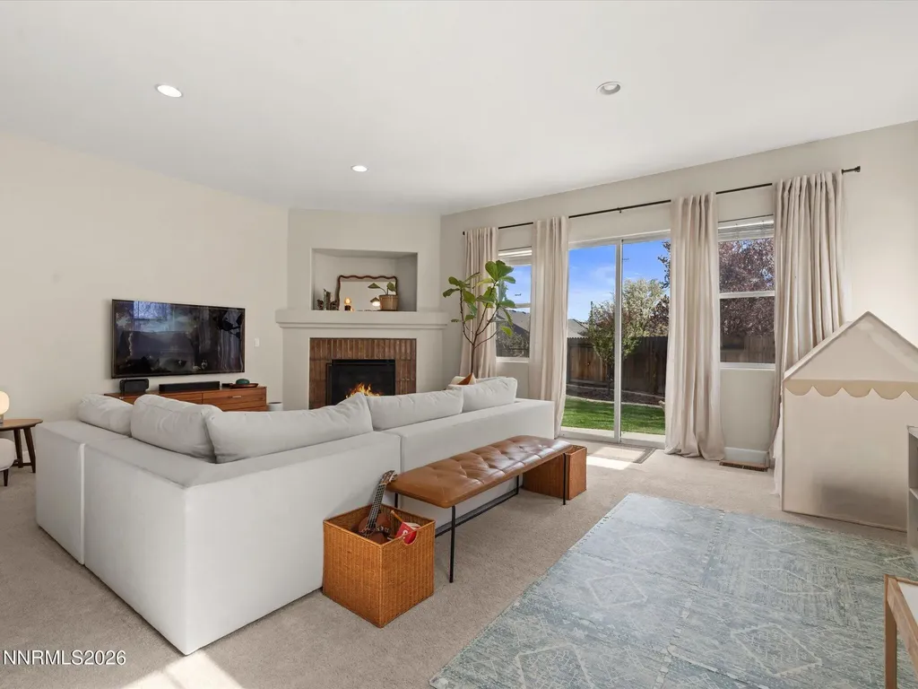 1123 Harbor Town Sparks NV 89436
