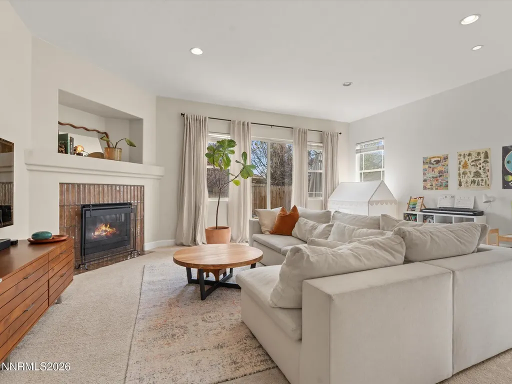 1123 Harbor Town Sparks NV 89436