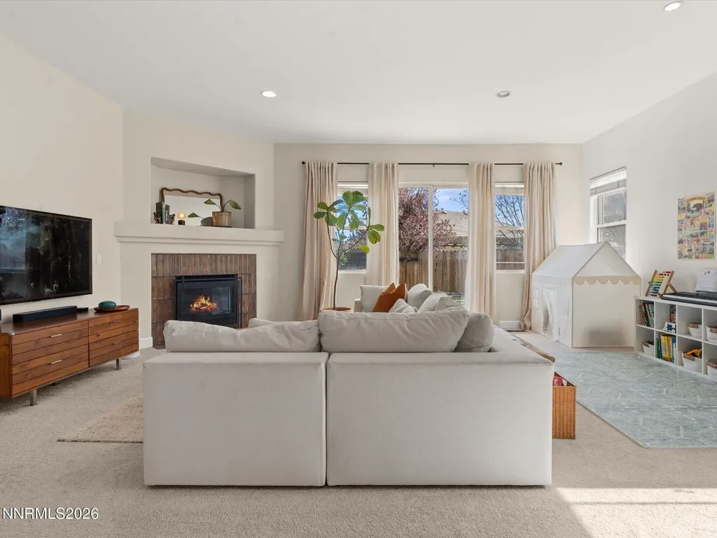 1123 Harbor Town Sparks NV 89436