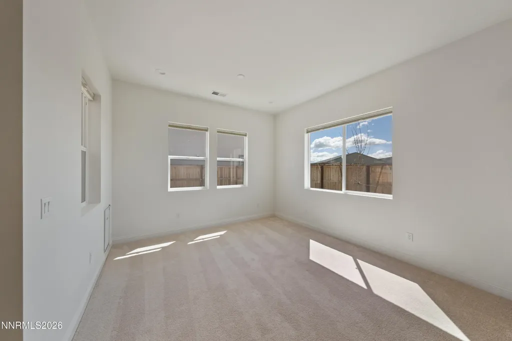 7494 Fallen Grove Sparks NV 89441