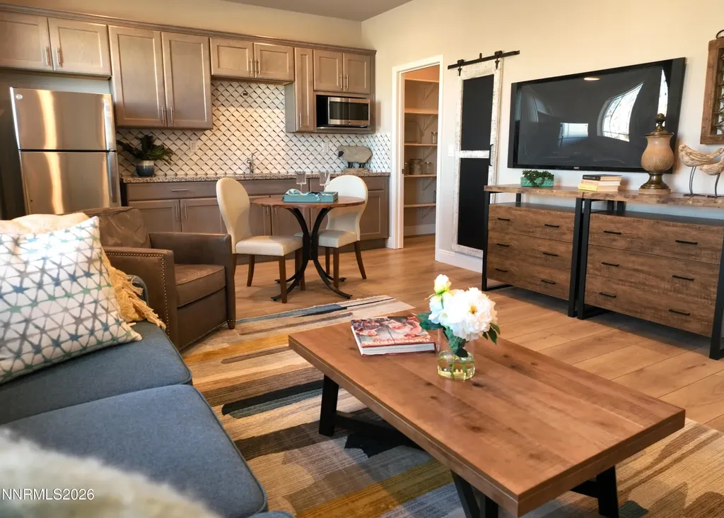 2314 Seaberry Sparks NV 89441