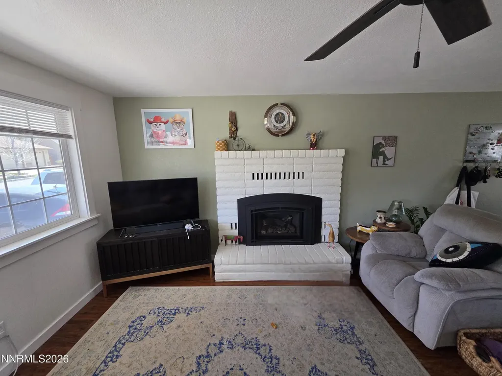 1390 Elges Gardnerville NV 89410