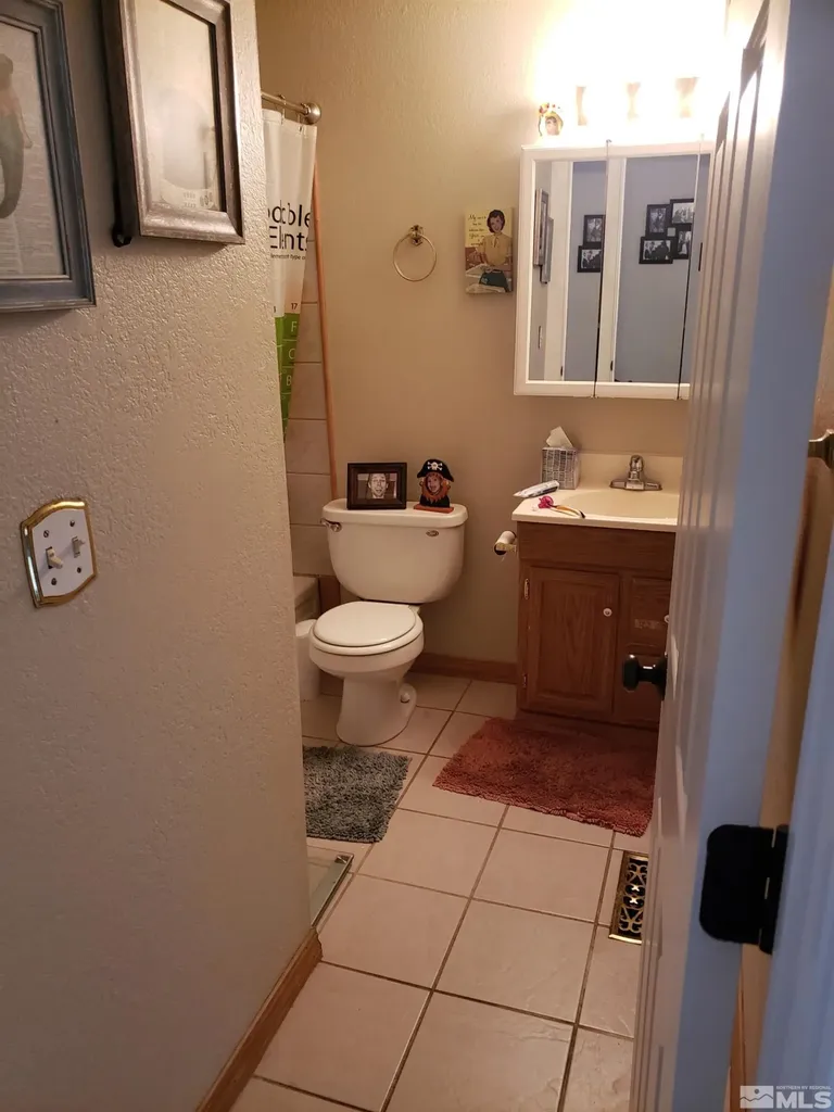 1390 Elges Gardnerville NV 89410