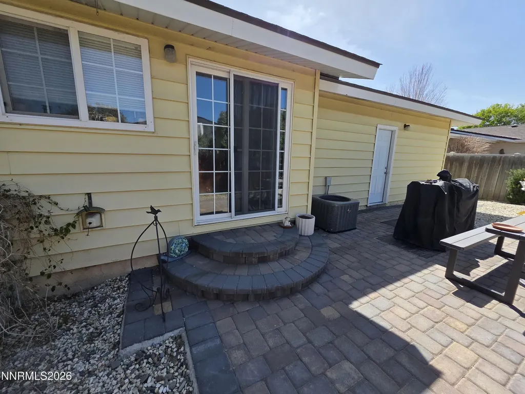 1390 Elges Gardnerville NV 89410