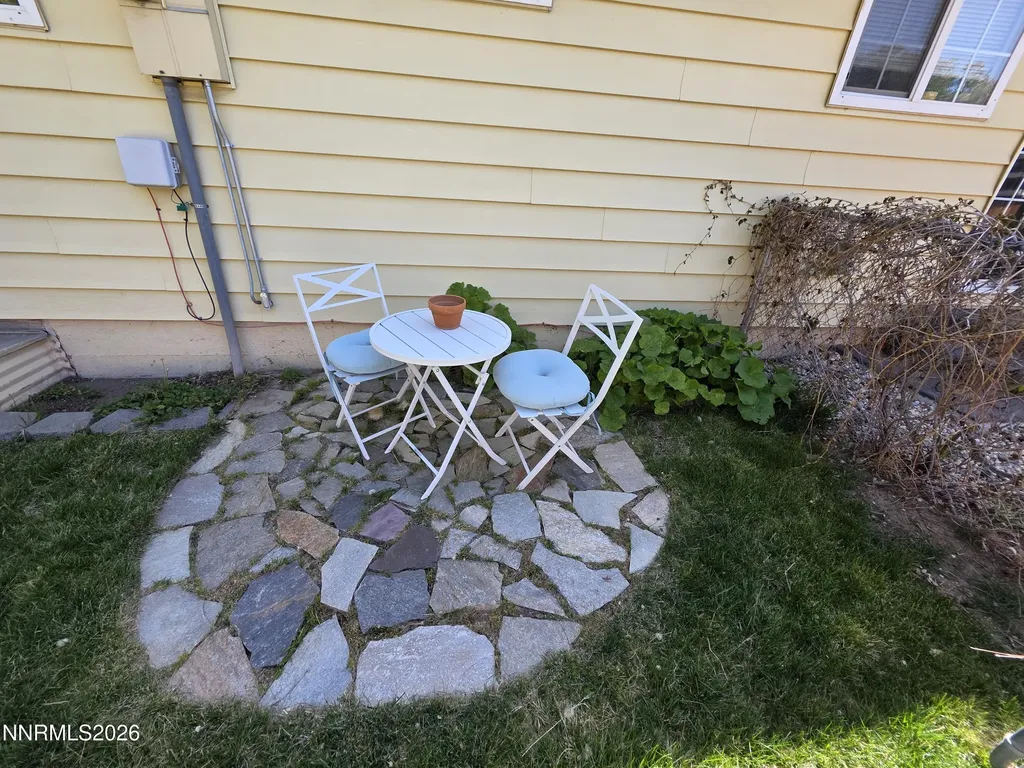 1390 Elges Gardnerville NV 89410