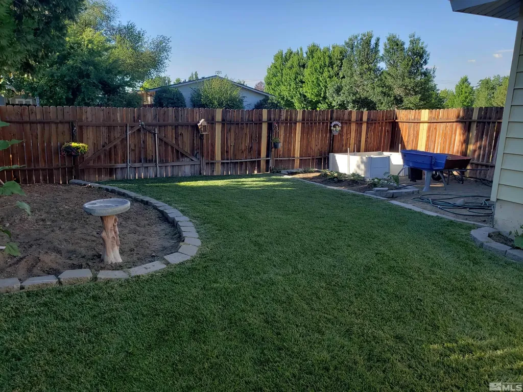 1390 Elges Gardnerville NV 89410