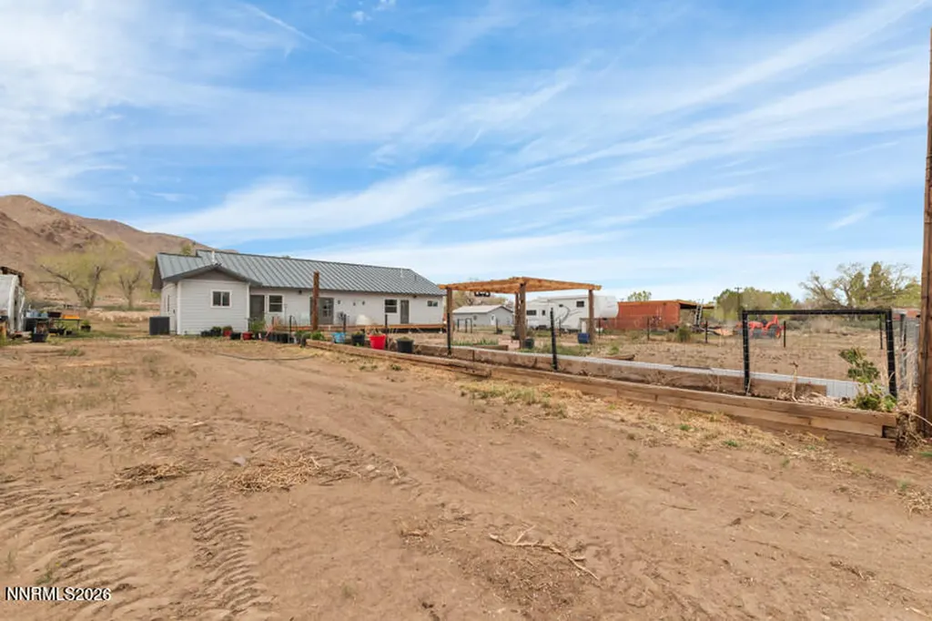 1401 Nevada 208 Yerington NV 89447