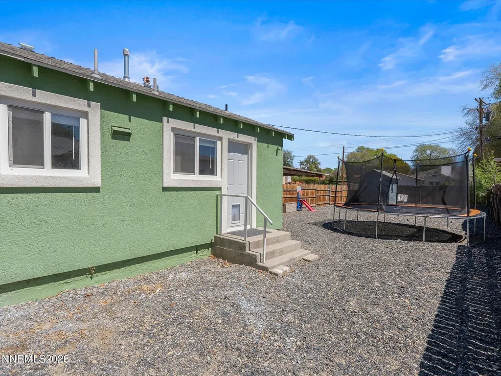 1350 Elmhurst Lovelock NV 89419