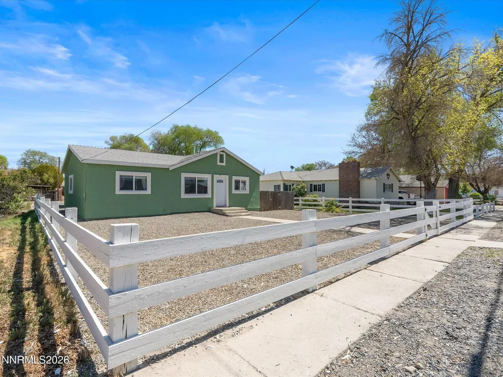 1350 Elmhurst Lovelock NV 89419