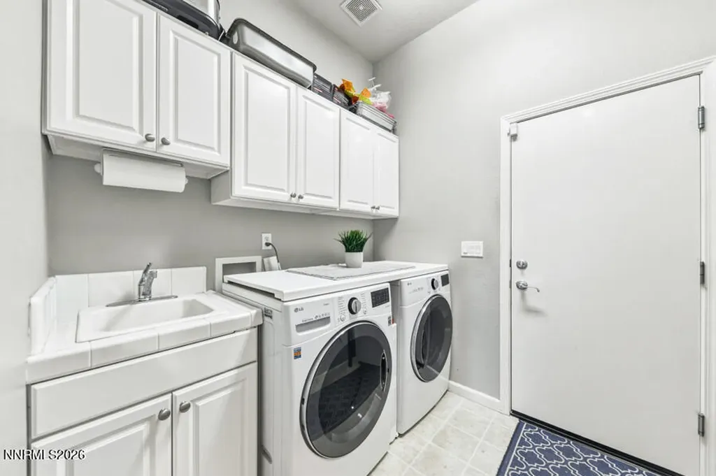 10565 Hampton Creek Reno NV 89521