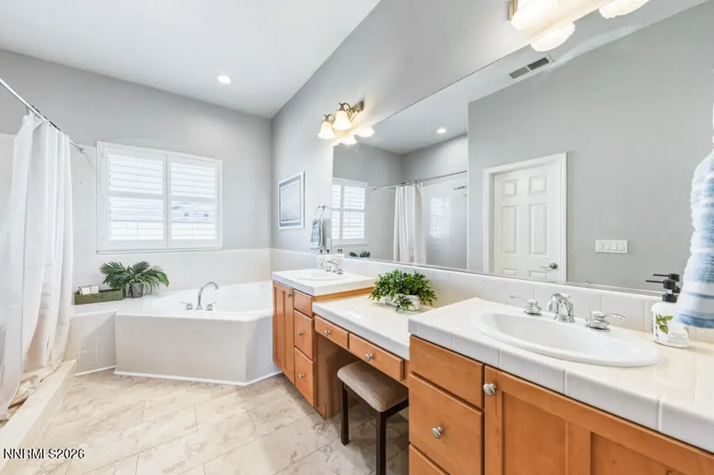 10565 Hampton Creek Reno NV 89521