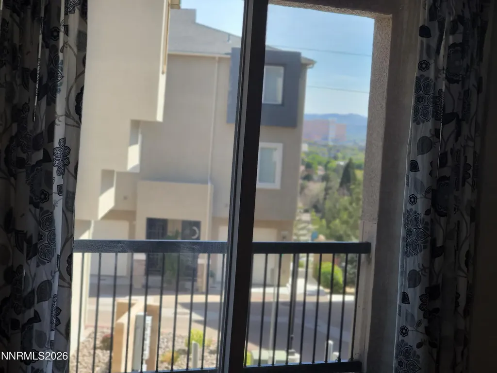 3002 Sterling Ridge Sparks NV 89431