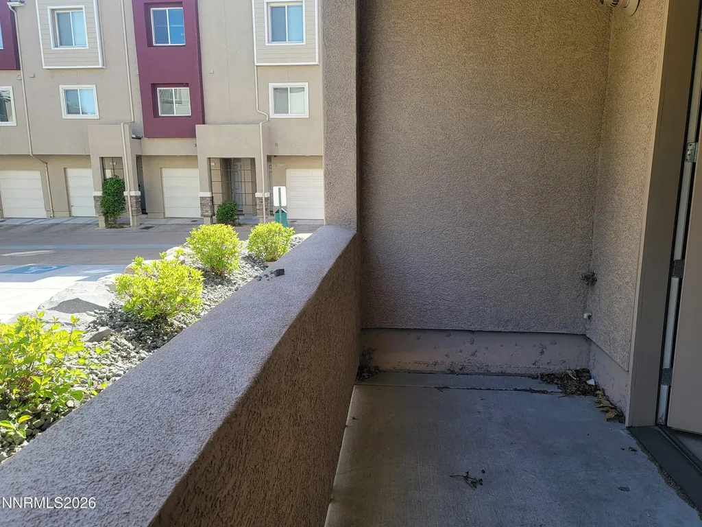 3002 Sterling Ridge Sparks NV 89431