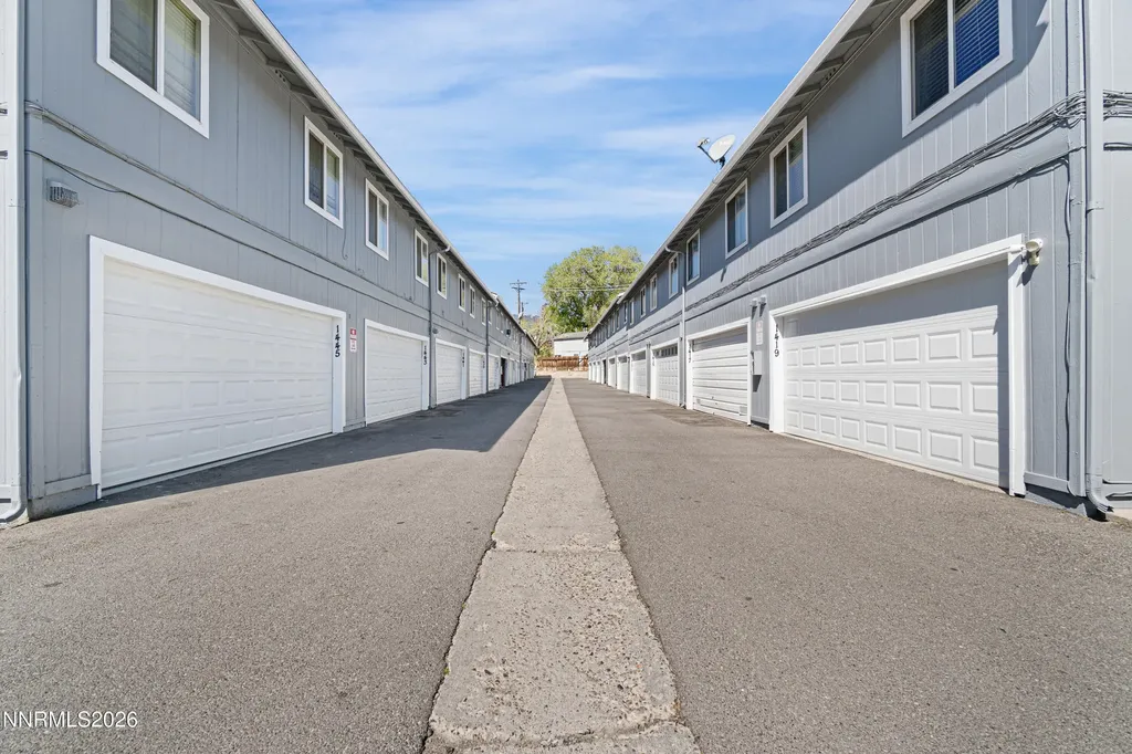1407 Long Carson City NV 89706