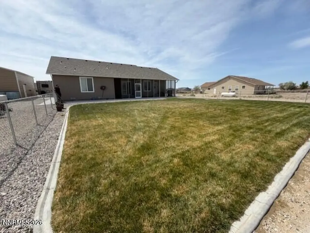 1135 Jungle Fallon NV 89406