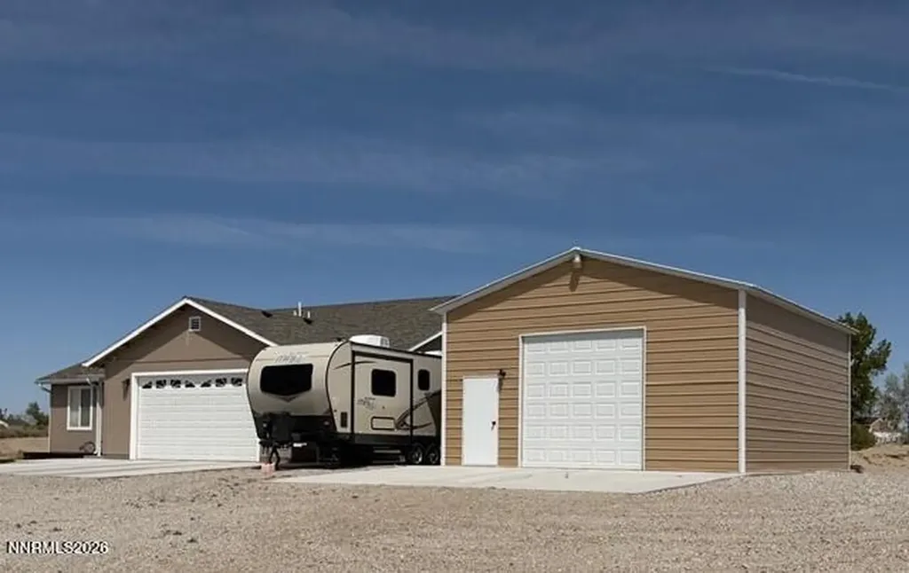 1135 Jungle Fallon NV 89406