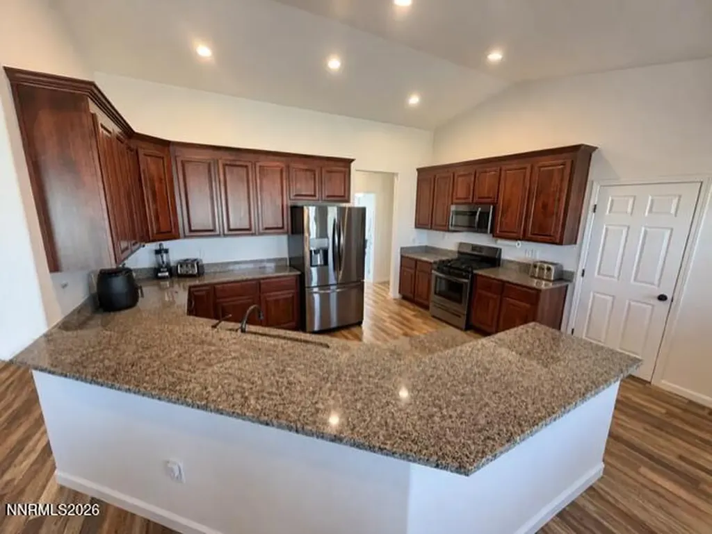 1135 Jungle Fallon NV 89406
