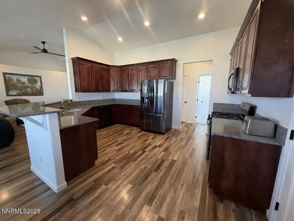 1135 Jungle Fallon NV 89406