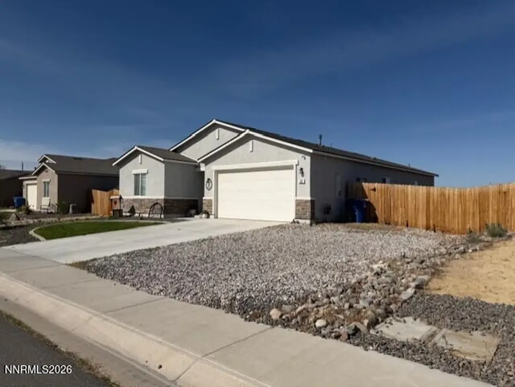 355 Agate Fallon NV 89406