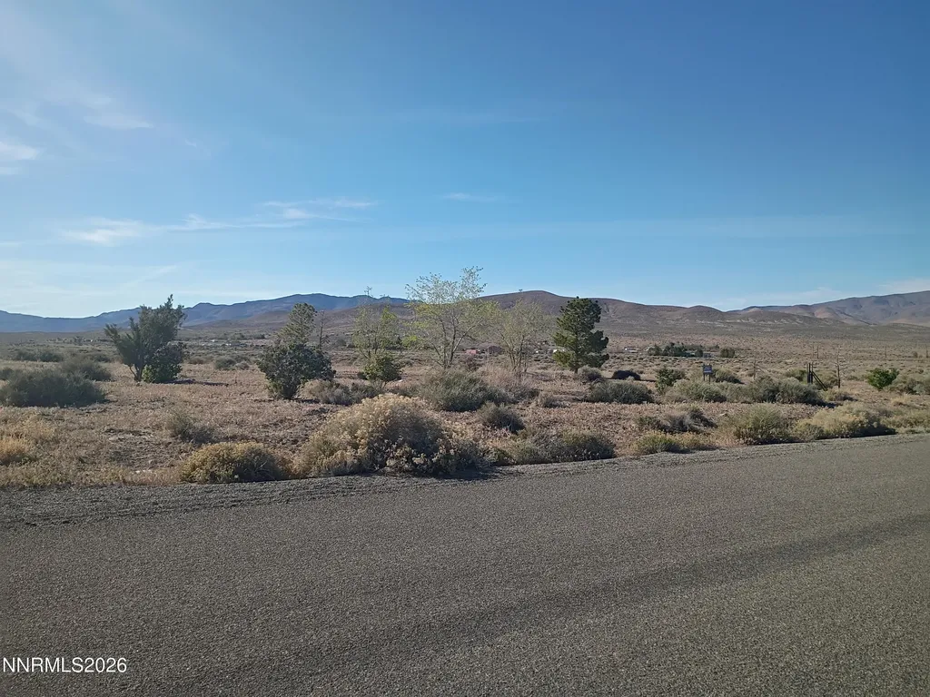 4505 Shirlee Silver Springs NV 89429