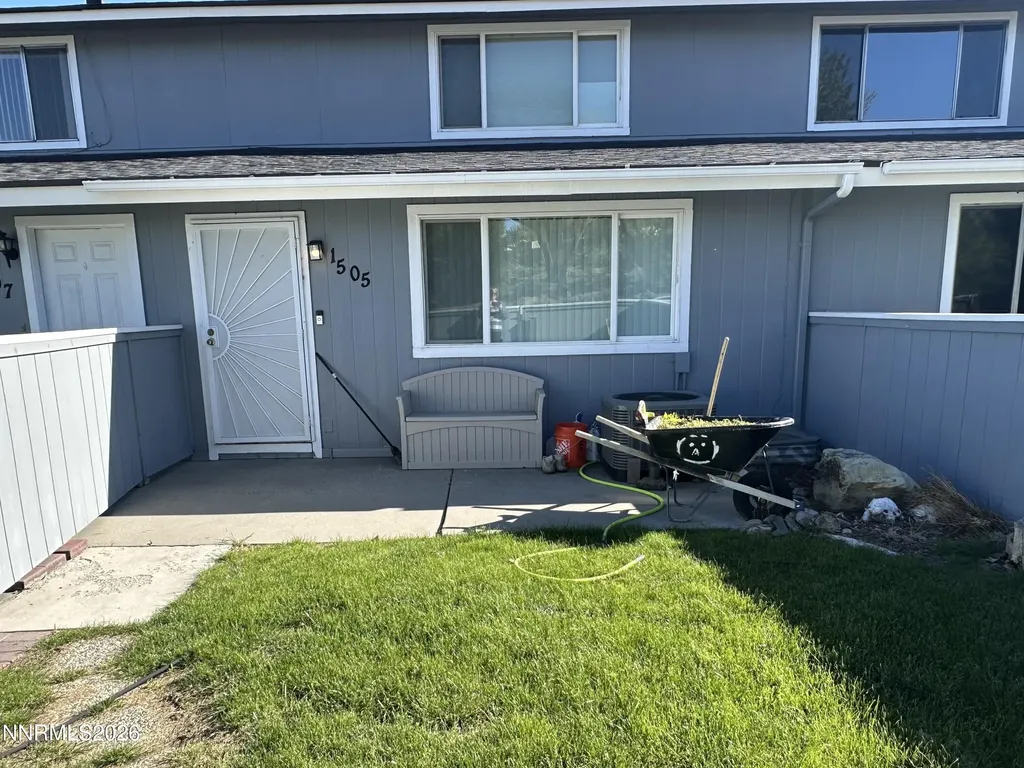 1505 Long Carson City NV 89706