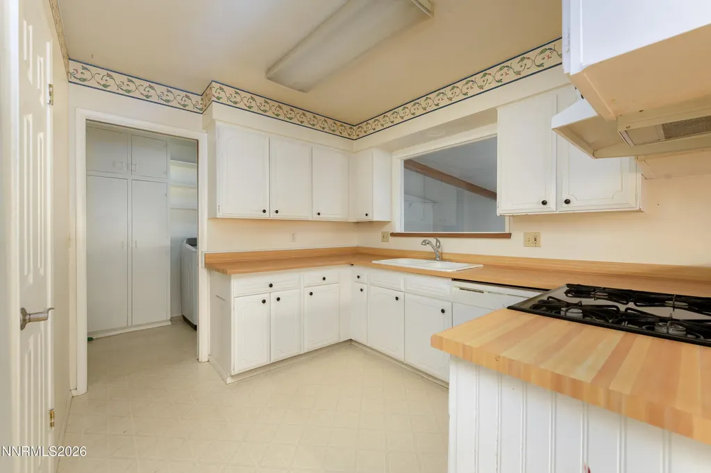 1118 Patton Carson City NV 89703