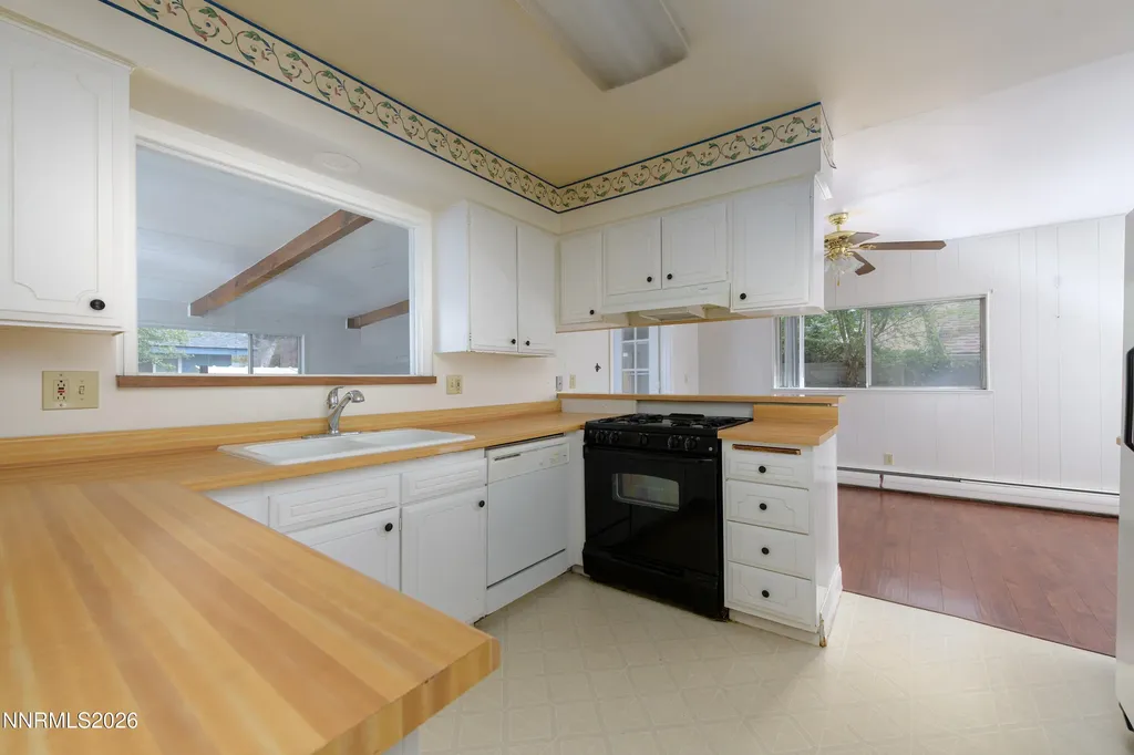 1118 Patton Carson City NV 89703