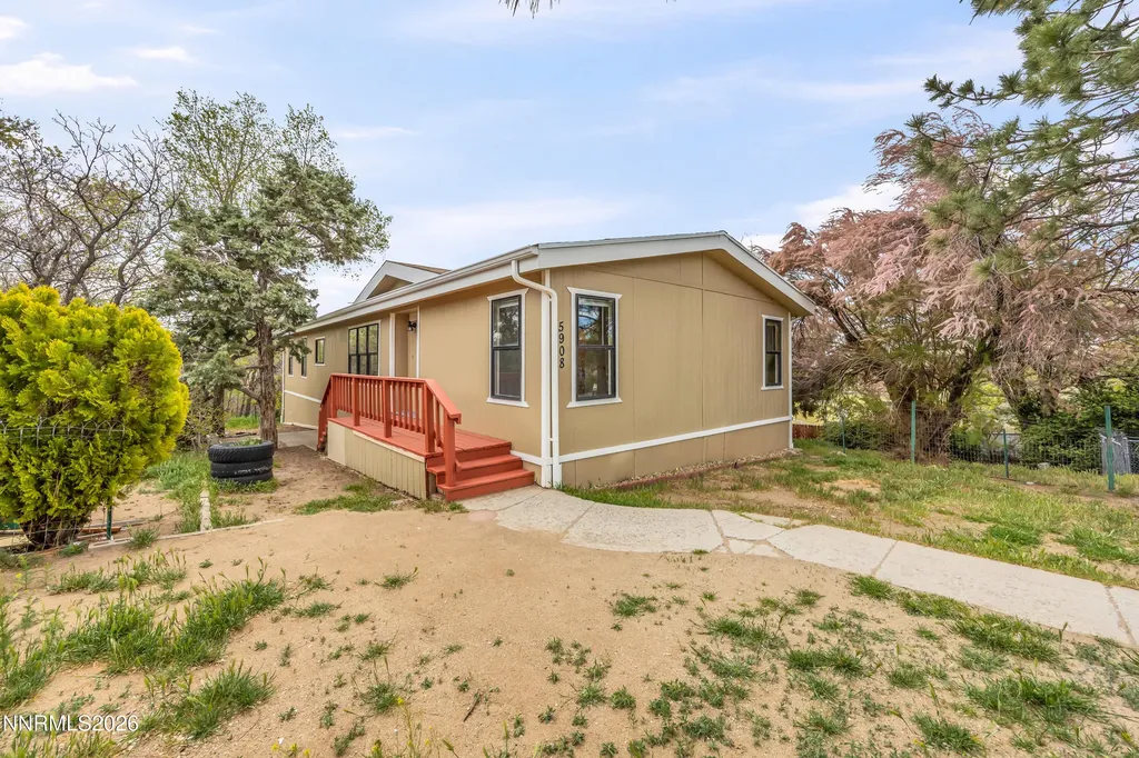 5908 Middle Fork Sun Valley NV 89433
