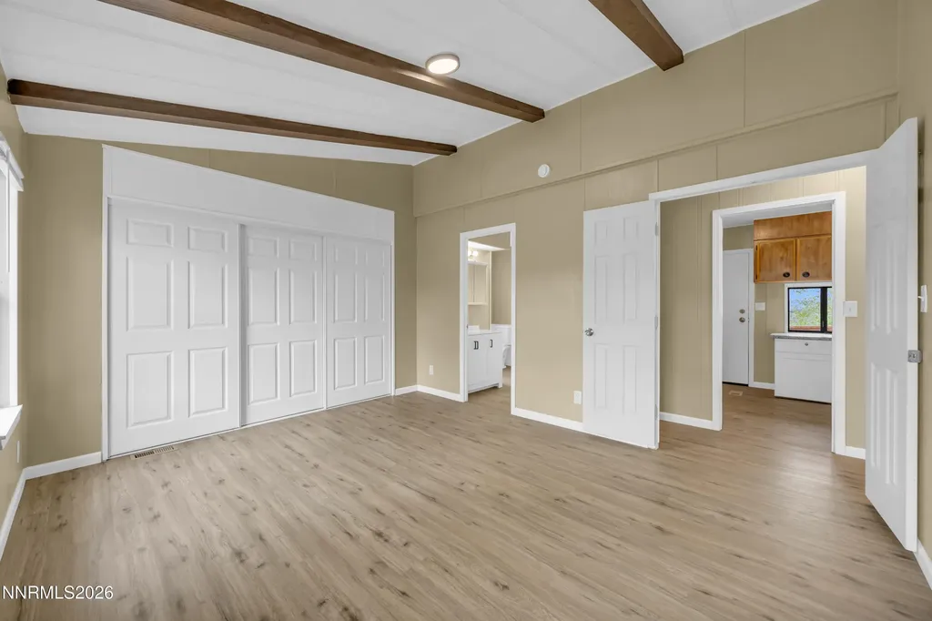 5908 Middle Fork Sun Valley NV 89433