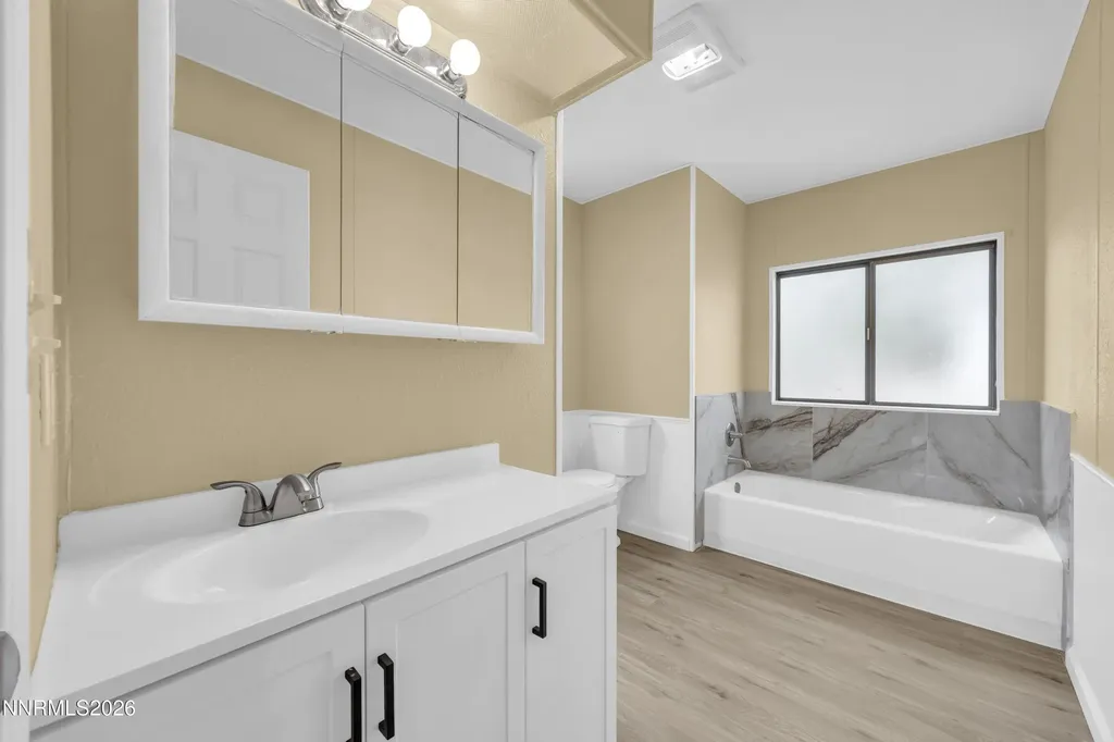 5908 Middle Fork Sun Valley NV 89433
