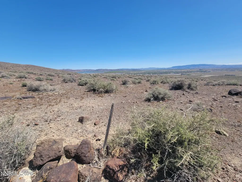 1650 Sky View Silver Springs NV 89429