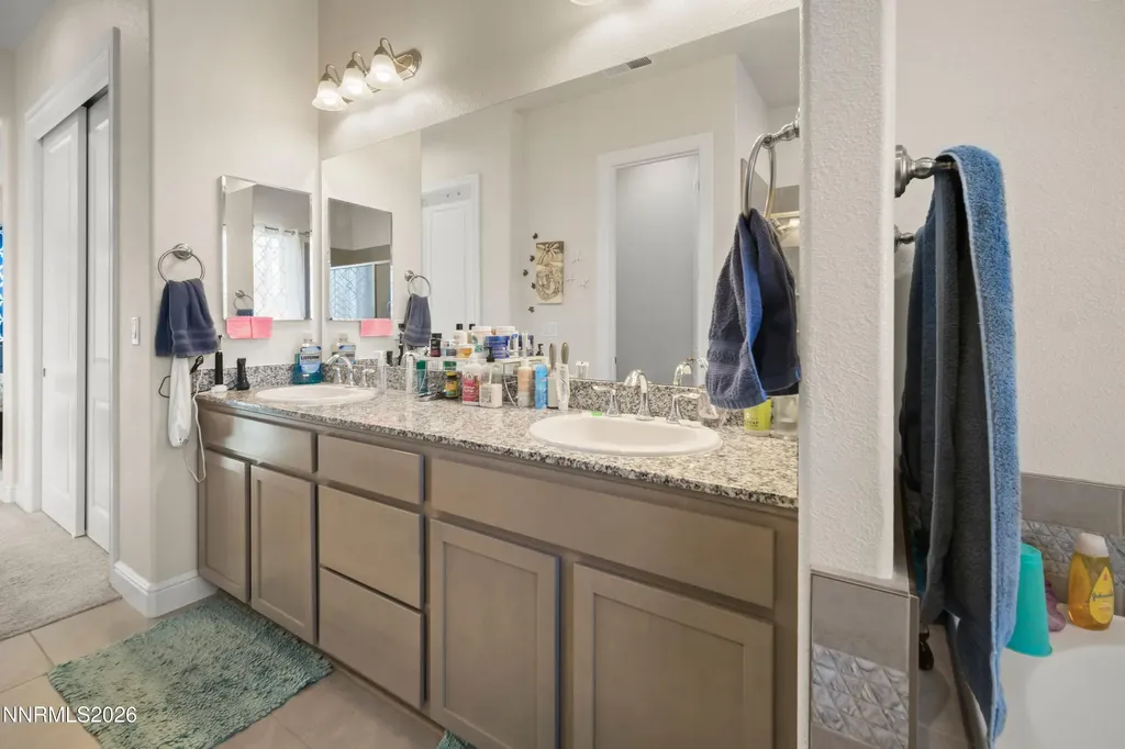 690 Rose Fernley NV 89408