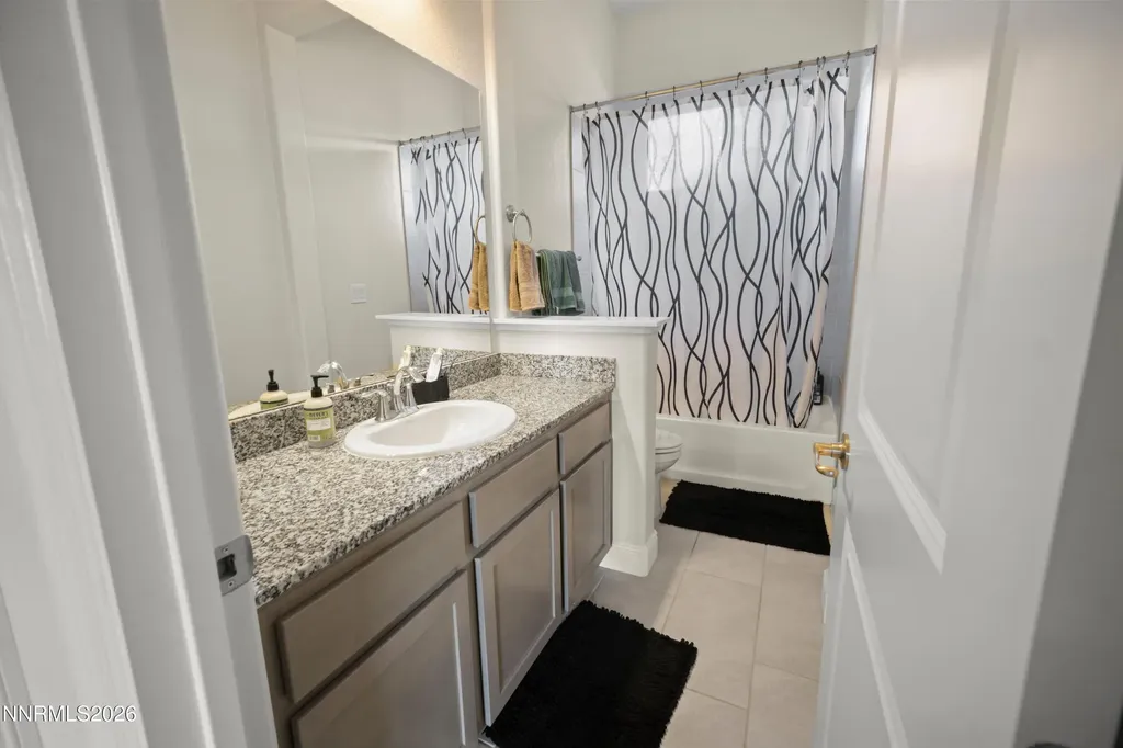690 Rose Fernley NV 89408
