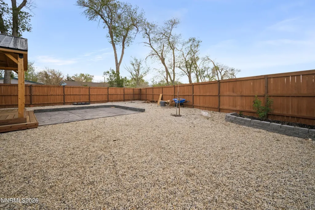 690 Rose Fernley NV 89408