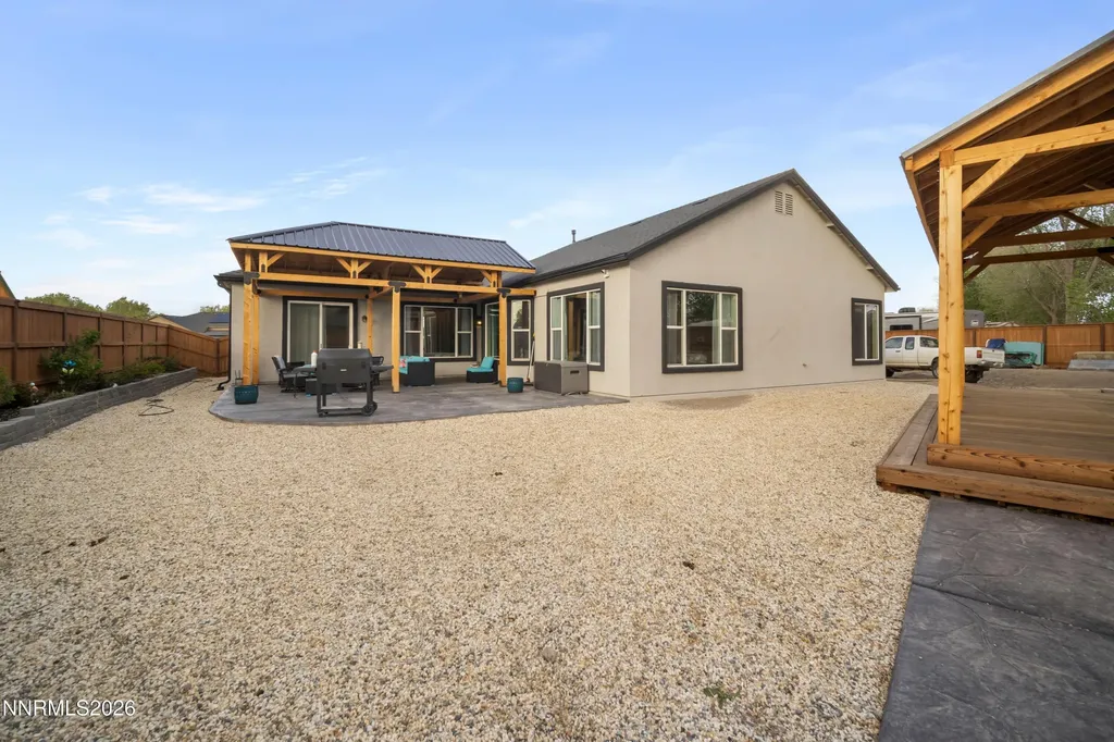 690 Rose Fernley NV 89408