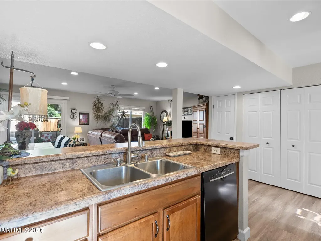 1122 Bradley Sparks NV 89434