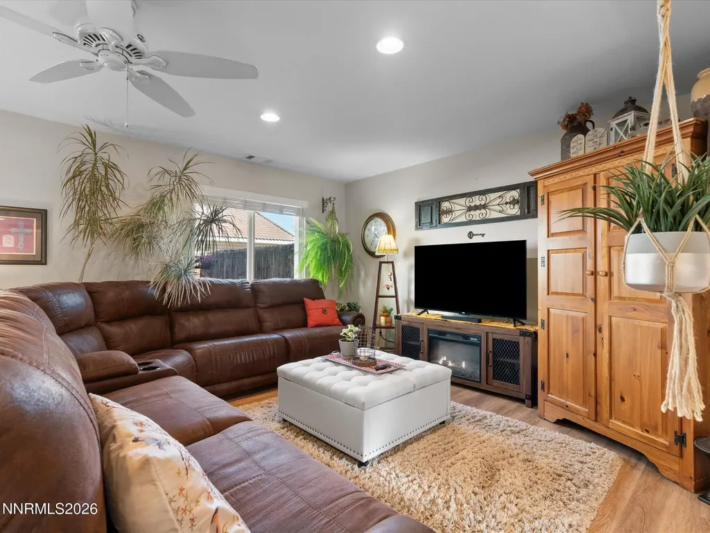 1122 Bradley Sparks NV 89434