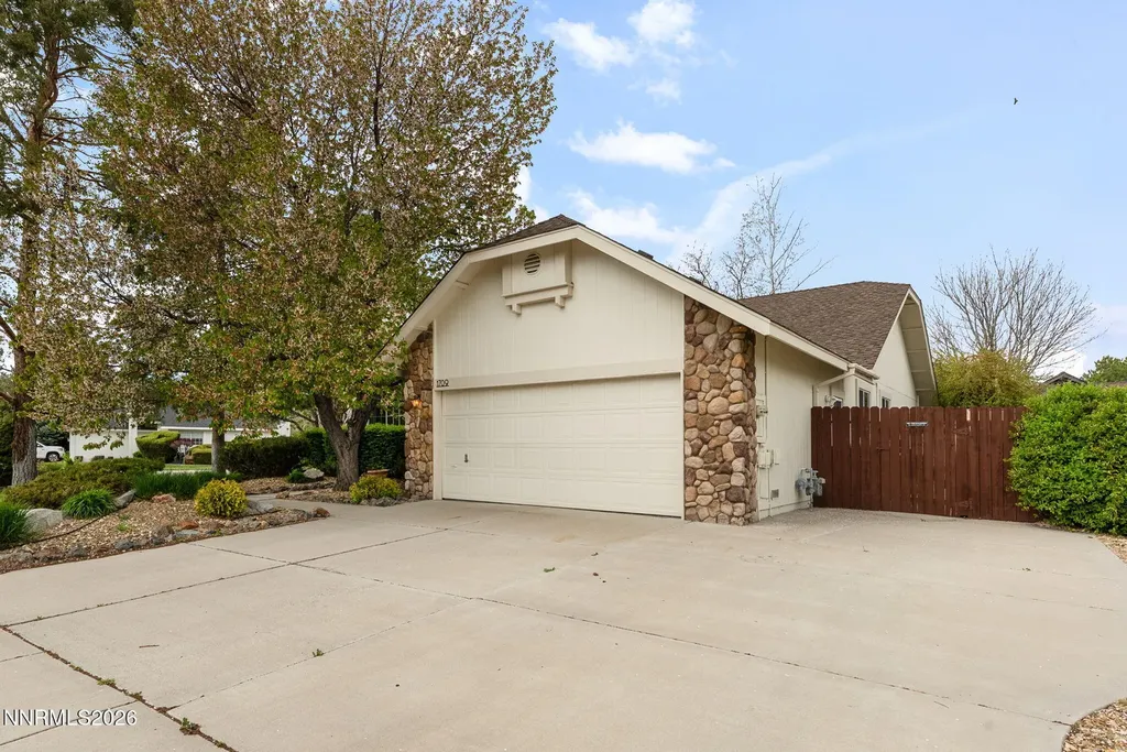1709 Lantana Minden NV 89423