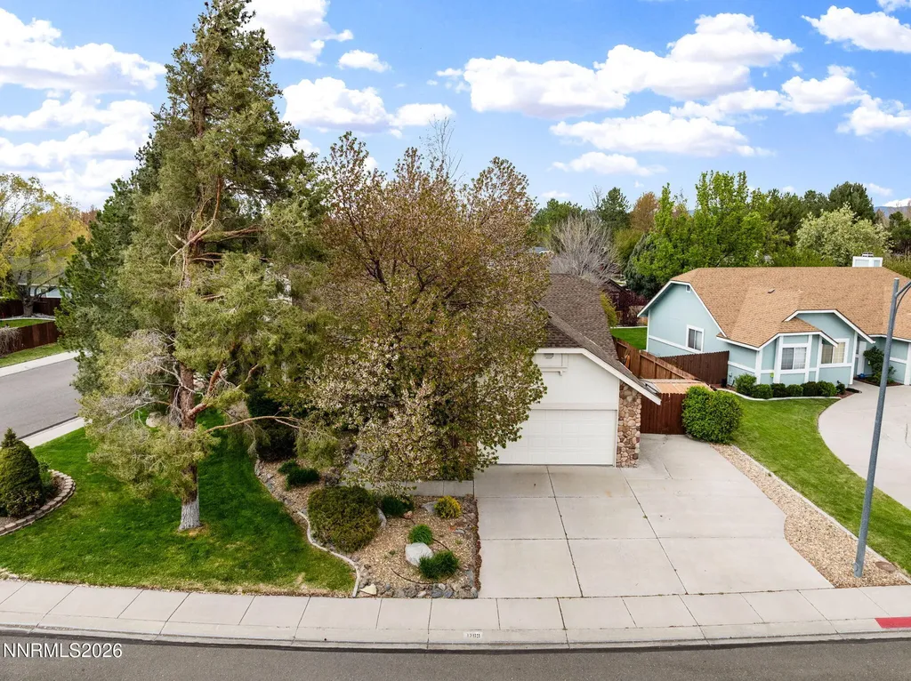 1709 Lantana Minden NV 89423