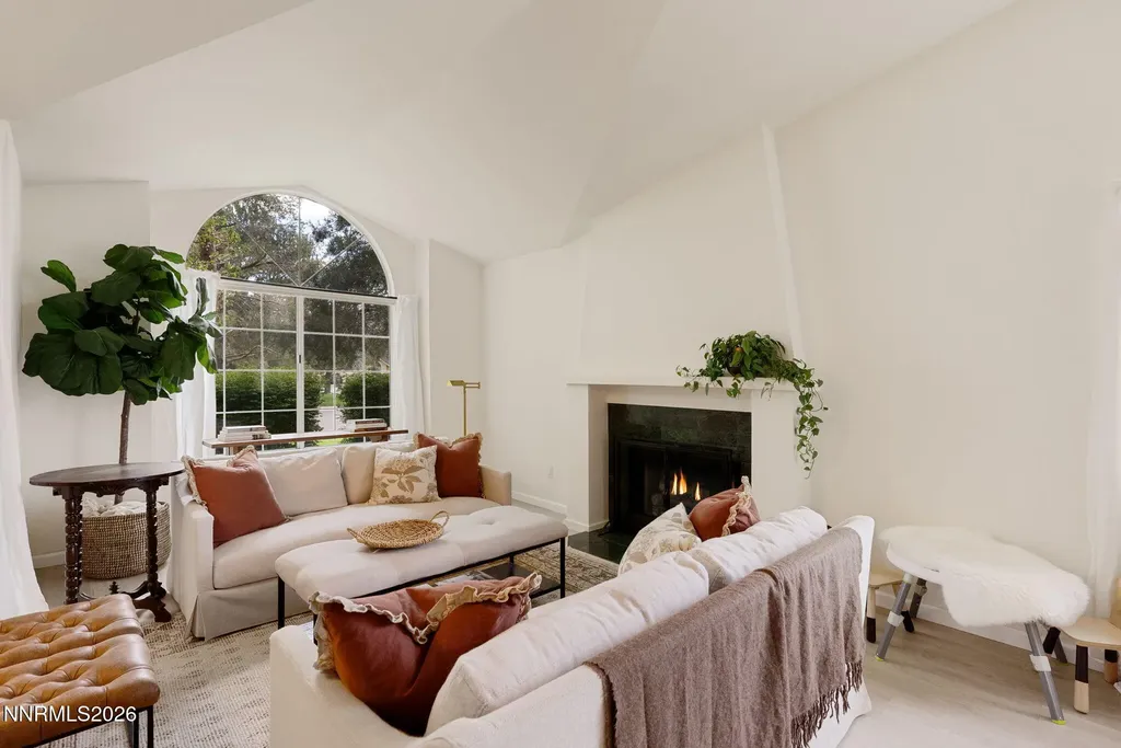 1709 Lantana Minden NV 89423