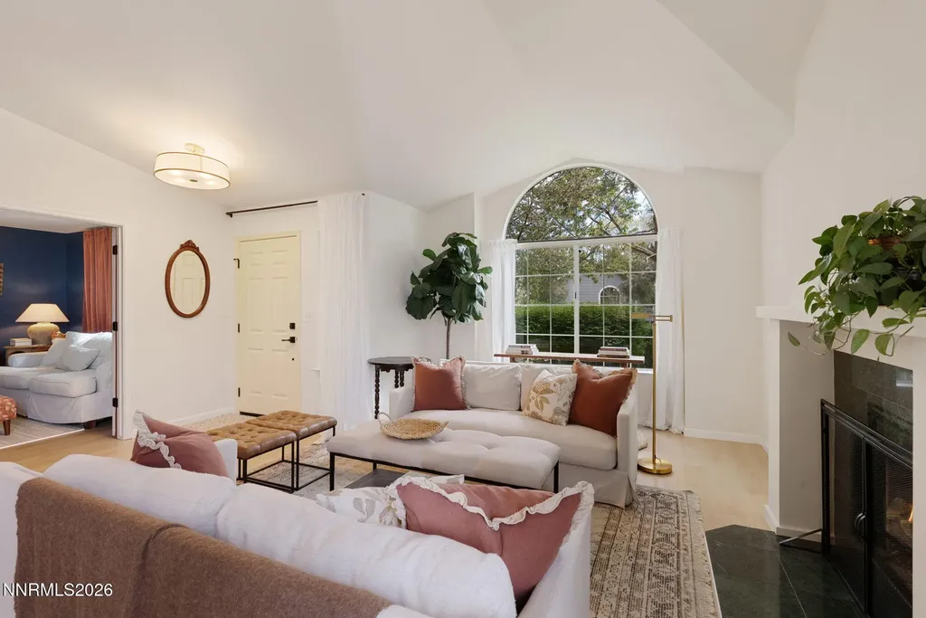 1709 Lantana Minden NV 89423