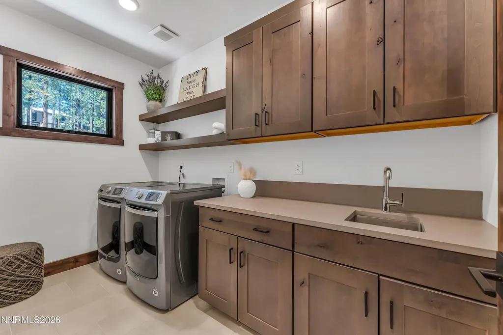 170 Sierra Colina Stateline NV 89449