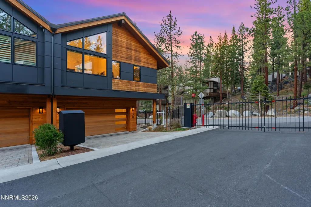 170 Sierra Colina Stateline NV 89449