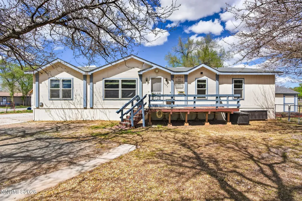 5445 Lupin Sun Valley NV 89433