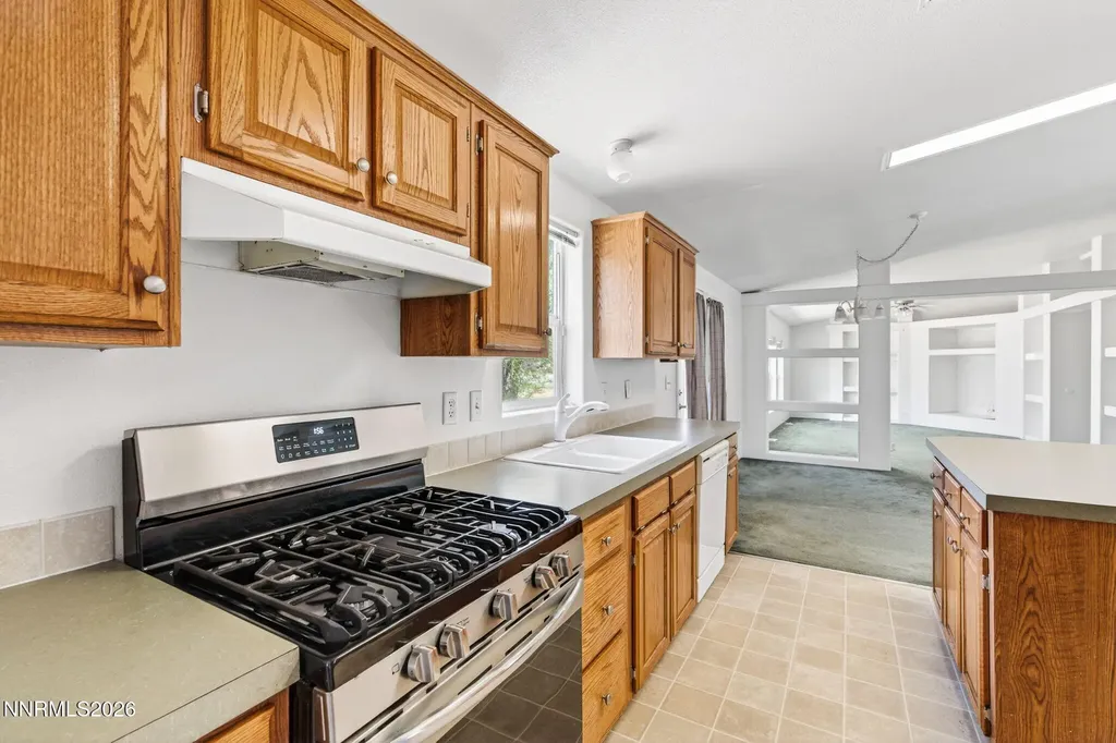 5445 Lupin Sun Valley NV 89433